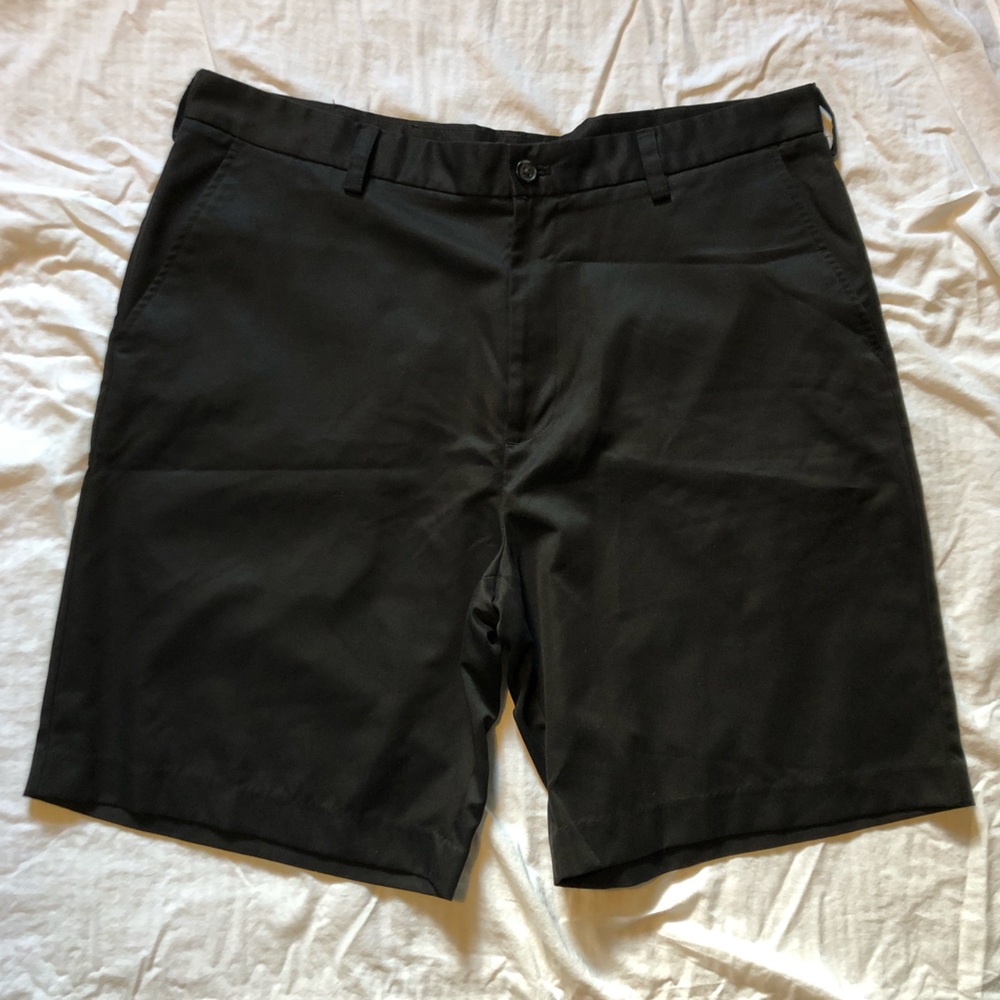 Men’s Black Shorts | Izod | Size 38